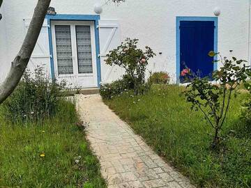Maison agréable à 800 M de la plage, de 2 chambres avec petit jardin., Maison 4 personnes à Locmaria FR-1-418-145