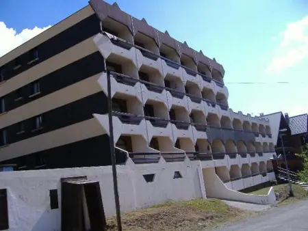 Studio exposé sud avec balcon, à 200m des pistes et commerces, animaux acceptés - Photo 16