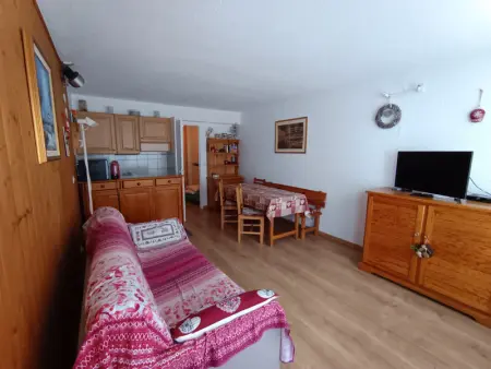 Studio rénové 2* avec coin montagne, 4-5 pers, proche pistes et commerces, village Montgenèvre - Photo 1