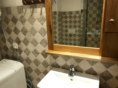 Bel appartement 6 pers, terrasse plein sud, animaux admis, parking garage privé - Photo 5