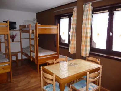 Appartement à Montgenèvre, Studio économique 4 pers - 1* - Animaux admis - Centre village Montgenèvre - L880511