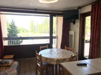 Appartement à Montgenèvre, Studio rénové skis aux pieds avec parking - 4 pers - L880517