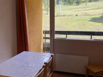 Apartamento en Montgenèvre, Studio cosy au pied des pistes pour 4 pers. avec balcon plein sud - Animaux acceptés - L880522