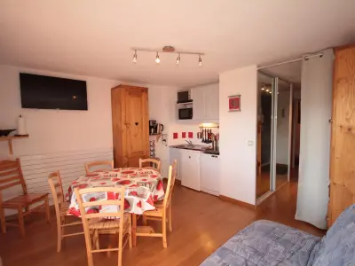 Appartement à Les Saisies, Les Saisies: T2 cabine, 6 pers, terrasse sud, animaux admis - L880593