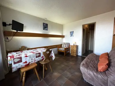 Appartement à Les Menuires, Studio confortable avec balcon, baignoire et accès direct aux pistes à La Croisette - L880608