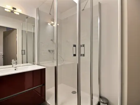 Appartement neuf avec piscine, Wi-Fi et parking couvert - Photo 6