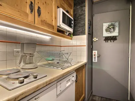 Studio cabine rénové à Plagne Centre avec balcon et proche des pistes - Photo 6