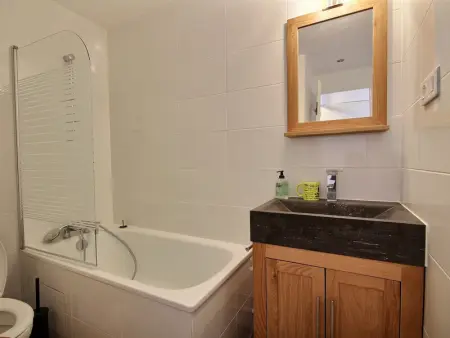 Studio cabine rénové avec balcon, vue Mont-Blanc, pour 4 pers. à Aime 2000 - Photo 4