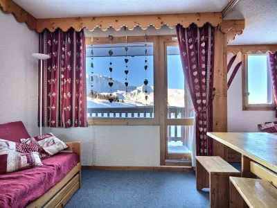 Appartement à La Plagne, Studio au pied des pistes proche commerces! Capacité 4, balcon, cuisine équipée - L965340