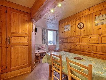 Location Apartment in La Plagne,Appartement 4 pers au pied des pistes, accès direct commerces, La Plagne FR-1-455-122 N°969606