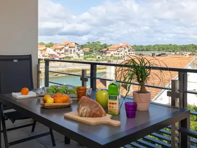 Appartement à Capbreton, Superbe appartement neuf à deux pas de la plage avec balcon et parking privé à Capbreton - L880730