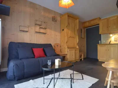 Appartement à Les Menuires, Studio 4 pers. Les Menuires - balcon, casier à skis, ascenseur - L880764