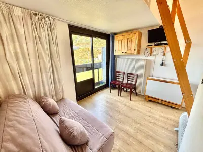 Appartement à Les Menuires, Studio économique 2 pers. avec balcon aux Menuires, animaux admis - L880765