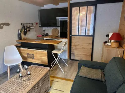 Appartement à Pralognan la Vanoise, Studio confortable avec grande terrasse ensoleillée, proche commerces et téléphérique. - L880776