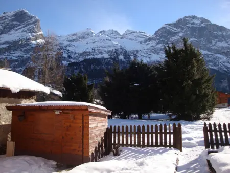 Chalet ensoleillé 3 pièces, 6 pers, jardinet, proche commerces et téléphérique, Pralognan-la-Vanoise. - Photo 11