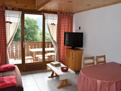 Appartement à Champagny en Vanoise, Studio mezzanine, terrasse sud, proche commerces et télécabine à Champagny-en-Vanoise - L880782