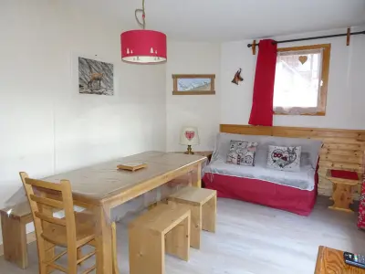 Appartement à Pralognan la Vanoise, Appartement ensoleillé, 3 pièces, balcon sud, centre de Pralognan, proche commerces et téléphérique - L880793