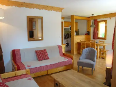 Appartement à Pralognan la Vanoise, Appartement Chaleureux avec Balcon Sud à 600m du Centre et Proche des Pistes, Pralognan-la-Vanoise - L880800