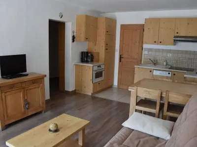 Appartement à Champagny en Vanoise, Charmant 3P PMR avec terrasse sud et parking, proche commerces et télécabine - L880808