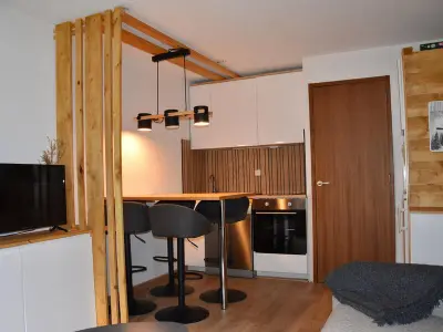 Appartement à Pralognan la Vanoise, Appartement cosy avec piscine chauffée et terrasse sud à Pralognan-la-Vanoise - L880823