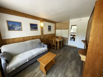 Appartement à Les Menuires, Studio rénové, ski aux pieds, balcon ensoleillé, 4 pers., centre des Menuires - L880851