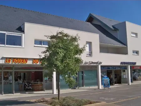 Appartement moderne 3 pièces avec balcon, ascenseur, proche plages et commerces, parking inclus - Photo 15