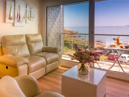 Ploemeur - Appartement 3 pièces avec balcon, ascenseur et WIFI près de la plage - Photo 1