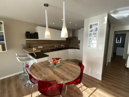 Ploemeur - Appartement 3 pièces avec balcon, ascenseur et WIFI près de la plage - Photo 10