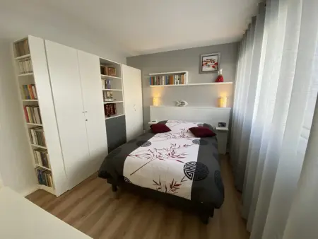 Ploemeur - Appartement 3 pièces avec balcon, ascenseur et WIFI près de la plage - Photo 11