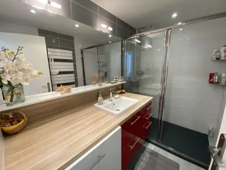 Ploemeur - Appartement 3 pièces avec balcon, ascenseur et WIFI près de la plage - Photo 16