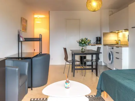 Studio à Larmor-Plage: balcon, parking, à 500m de la mer et des commerces - Photo 2