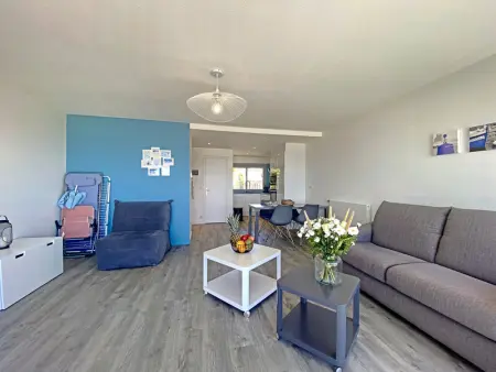 Spacieux studio terrasse, mer à 700m commerces, parking privé, Wi-Fi inclu - Photo 7