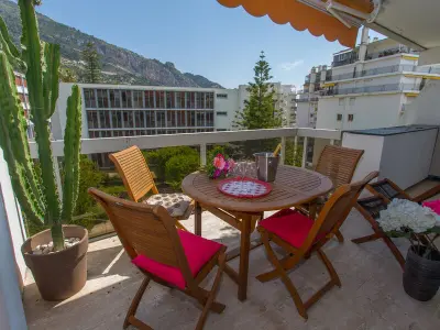 Appartement à Menton, Grand 2P avec Parking et Terrasse, Piscine sur le Toit, Proche des Plages à Menton - L880879