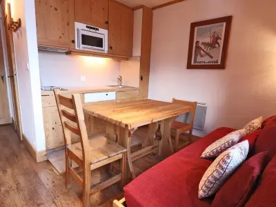 Appartement à Méribel, Studio Charmant, Skis aux Pieds, Proche Centre, 2-3 Pers, Wi-Fi Inclus - L880949