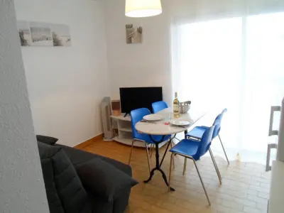 Appartement à Balaruc les Bains, Confort 22m² ✅WIFI, Animaux admis, Près des Thermes - L880981