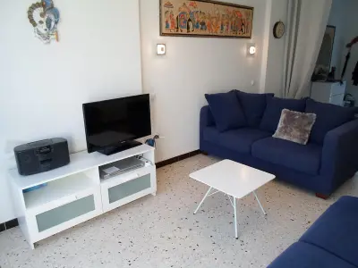 Appartement à Balaruc les Bains, Appartement lumineux 2 pièces proche Thermes, baignades familiales et activités nautiques - L881005