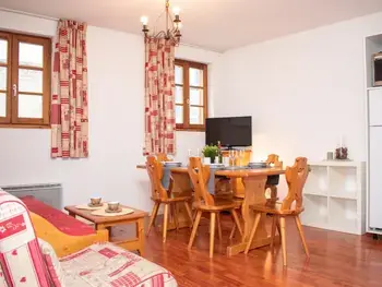 Wohnung in Vignec,Appartement Confortable 3 Pièces avec Piscine - 8 Personnes - Vignec Village, Proche Saint-Lary-Soulan FR-1-504-18 N°881043