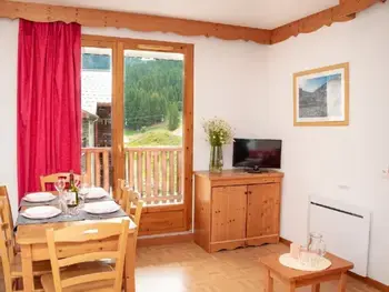 Appartement in Puy Saint Vincent,Charmant 3 Pièces avec Balcon et Piscine à Puy-Saint-Vincent, pour 6 Personnes FR-1-504-106 N°881055