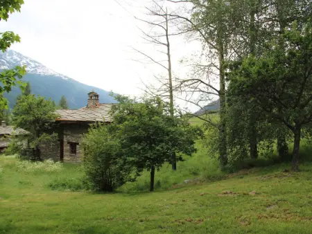 Appartement cosy 5 pers. à Val Cenis Lanslevillard, proche télécabine et ESF, terrasse, wifi inclus - Photo 5