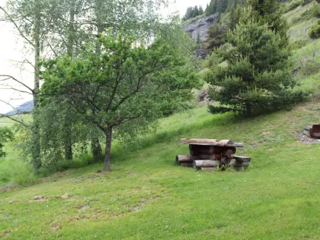 Appartement cosy 5 pers. à Val Cenis Lanslevillard, proche télécabine et ESF, terrasse, wifi inclus - Photo 6