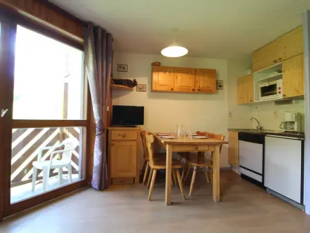 Appartement pour 4 personnes avec balcon exposé sud au pied des pistes à Val Cenis Lanslevillard - Photo 4