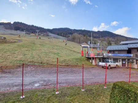 Appartement chaleureux 37m² au pied des pistes avec wifi et parking - Photo 7