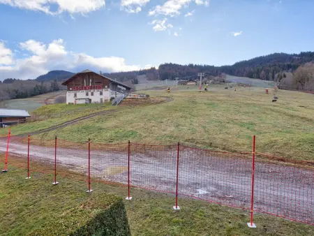 Appartement chaleureux 37m² au pied des pistes avec wifi et parking - Photo 9