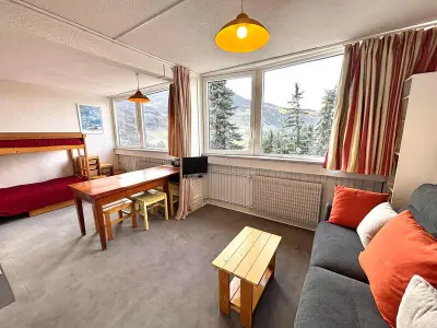 Appartement à Les Menuires, Studio confortable pour 4 à Croisette, Les Menuires - Pied des pistes, équipements complets - L881237