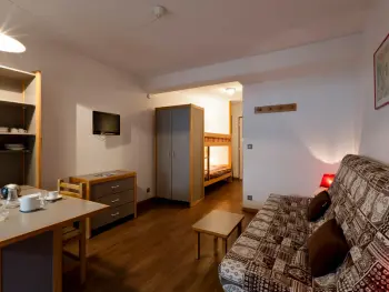 Appartement à Brides les Bains, Studio avec Balcon en Centre-Ville, Proche Télécabine et Thermes à Brides-les-Bains - N°881268