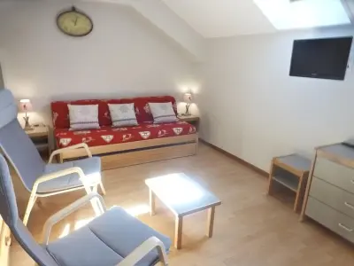 Appartement à Brides les Bains, Studio cosy avec balcon, Wi-Fi, proche thermes et télécabine à Brides-les-Bains - L881282