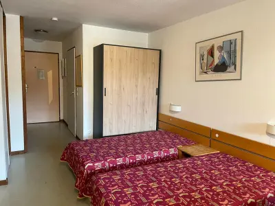 Appartement à Brides les Bains, Charmant studio avec balcon et parking - Proche centre et Thermes - 4 pers. - L881294