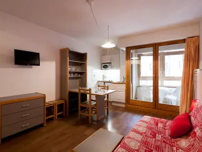 Appartement à Brides les Bains, Studio 2* au Centre de Brides-les-Bains, Balcon, Wifi, Parking Couverts, Proche Télécabine et Spa - L881295