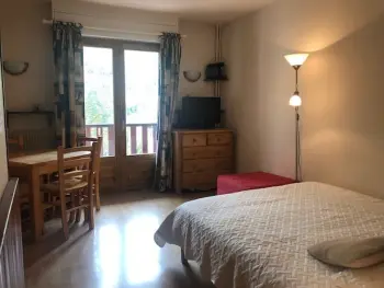 Appartement à Brides les Bains, Studio central avec balcon, parking et lave-vaisselle - L881324