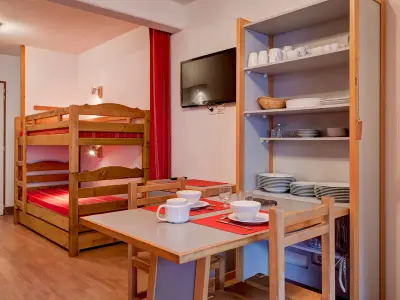 Appartement à Brides les Bains, Studio rénové pour 4 pers avec balcon, WiFi et lave-linge - L881329